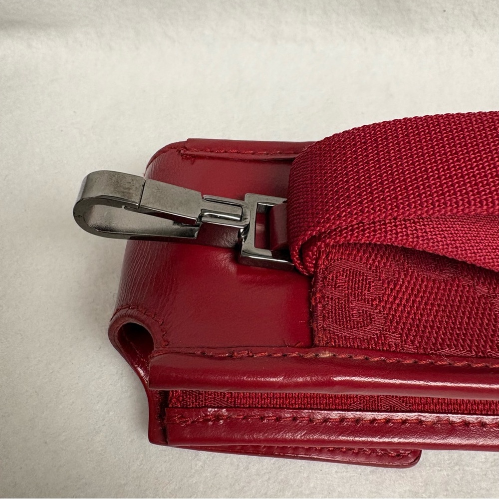VTG GUCCI Red Belt Pouch Case GG Print Clip Old Cell Phone Pouch - Picture 6 of 15